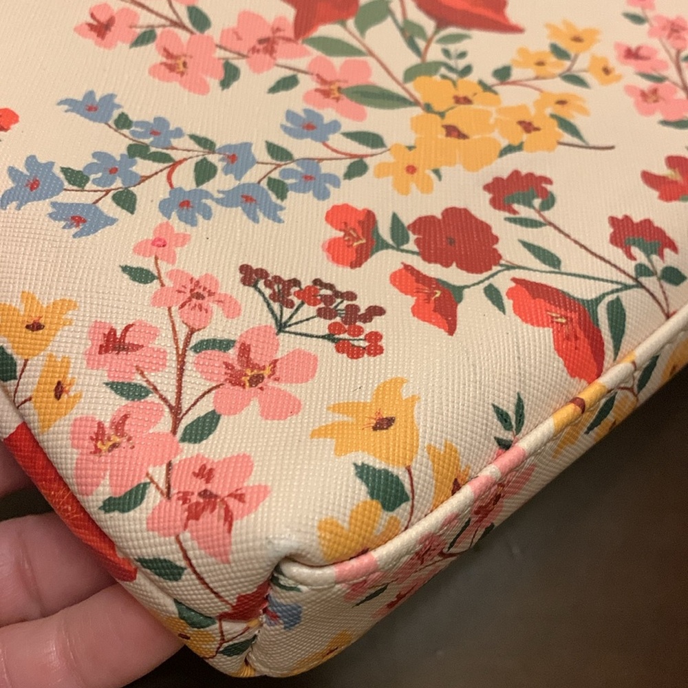 Nanette Lepore Mirabel floral bag w/pouch EUC - Picture 14 of 17